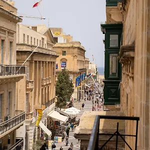 4* Ξενοδοχείο The Republic Boutique